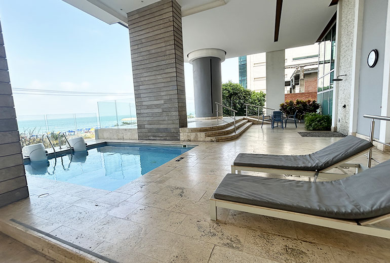 Jet Stream Pool