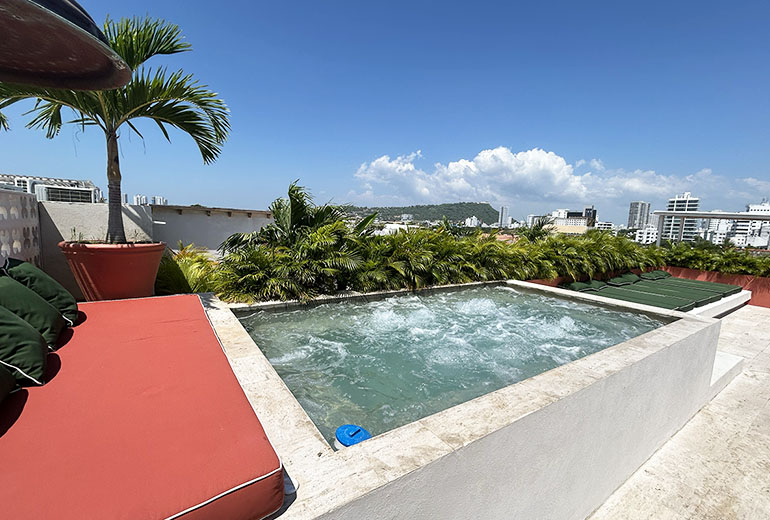 Jacuzzi
