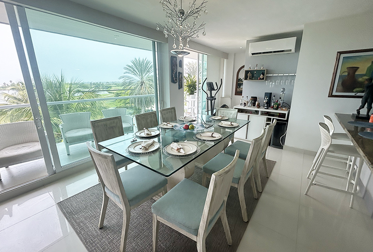 Dining 2