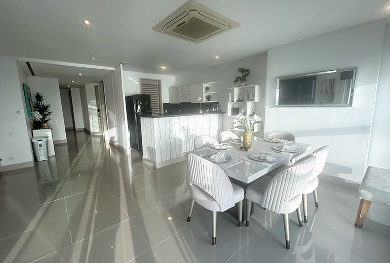Dining 2
